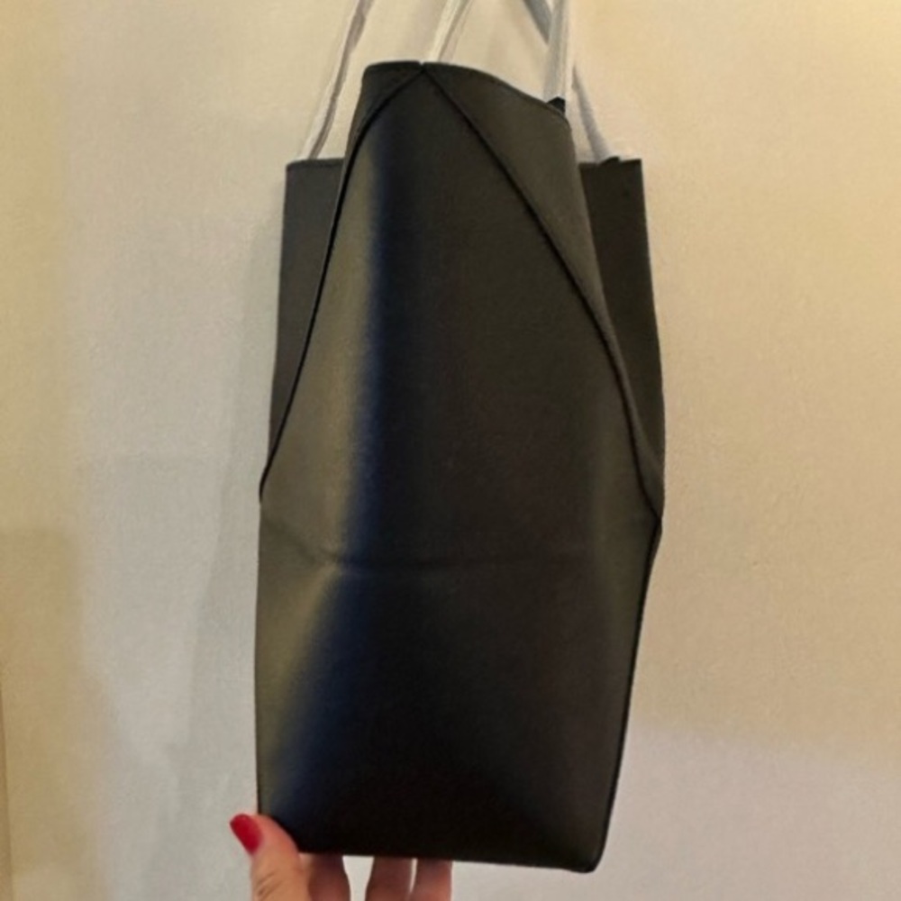 L💥E💥W💥E Origami Style Handbag | Black Classic Mini Tote - Picture 4 of 10